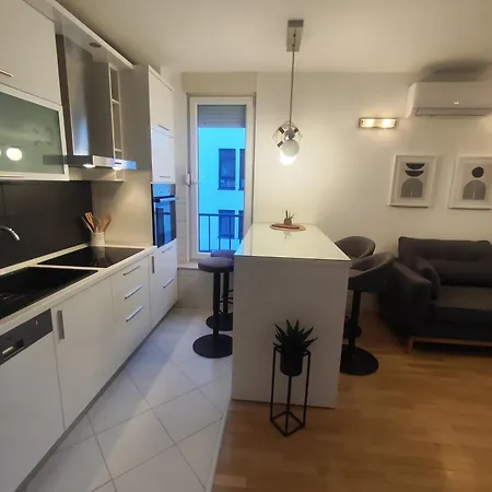 Apartament Pearl Split